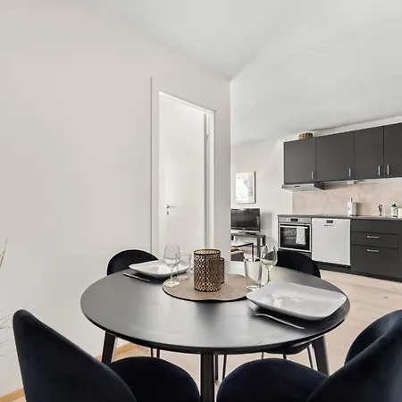 شقة Super In A Luxurious Neighborhood - 5 Pax أوسلو